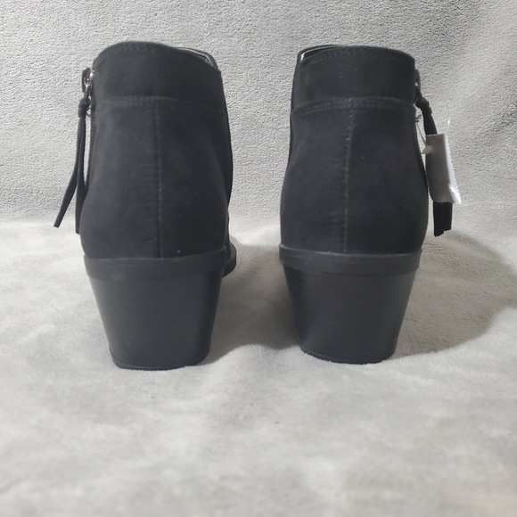 American Eagle Black Faux Suede Ankle Boots with Zipper NWT - Picture 6 of 11